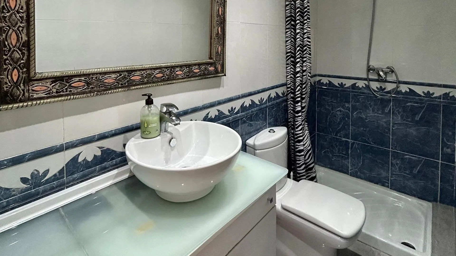 2 Bed Apt With Sea Views In Los Cristianos K206 Apartment Los Cristianos (Tenerife)