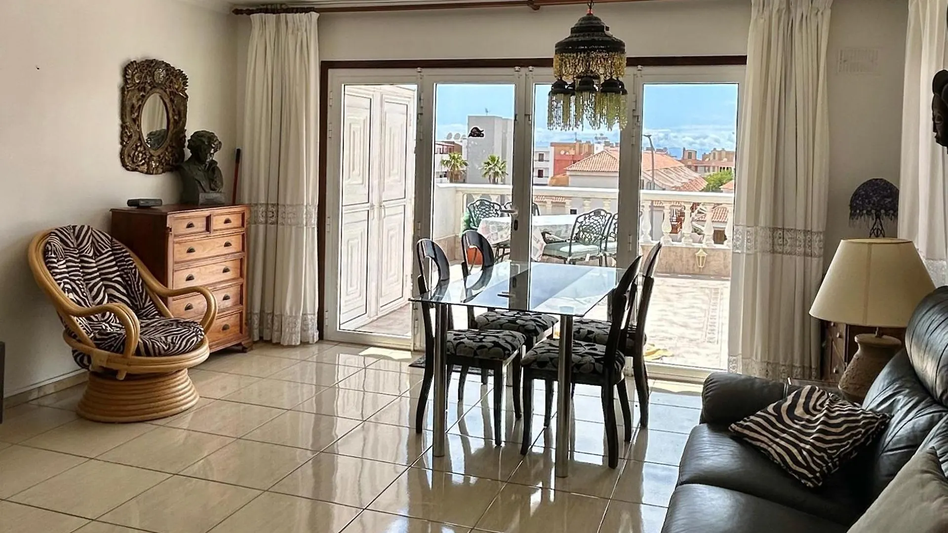 2 Bed Apt With Sea Views In Los Cristianos K206 0*, Los Cristianos (Tenerife) Spain