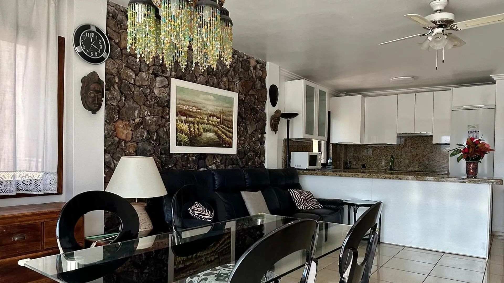 2 Bed Apt With Sea Views In Los Cristianos K206 0*, Los Cristianos (Tenerife)